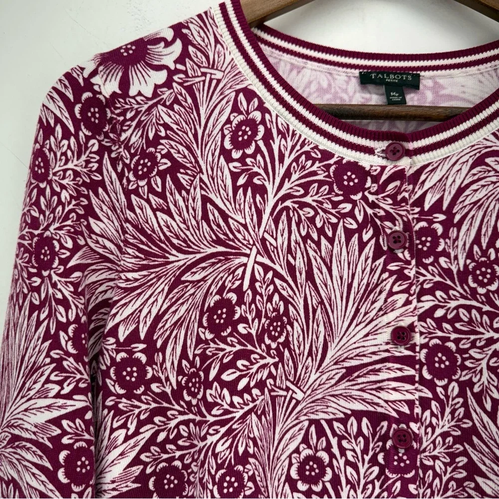 Talbots Sz Medium Petite Women’s Pink Berry Floral Lightweight Cardigan Sweater